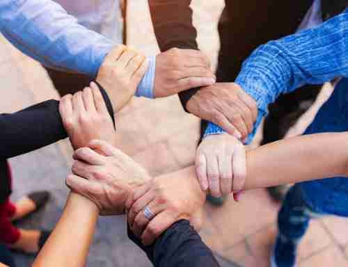 成为YAXIN111的一份子