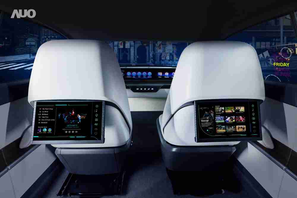 YAXIN111新一代Smart Cockpit 2024，，，以Micro LED先进显示技术优势，，，创建〝可卷式后座娱乐显示器〞，，，，仅在互动时才显示出所需画面及信息，，，扩充更丰富的娱乐和交互信息服务，，，获国际奖项荣耀